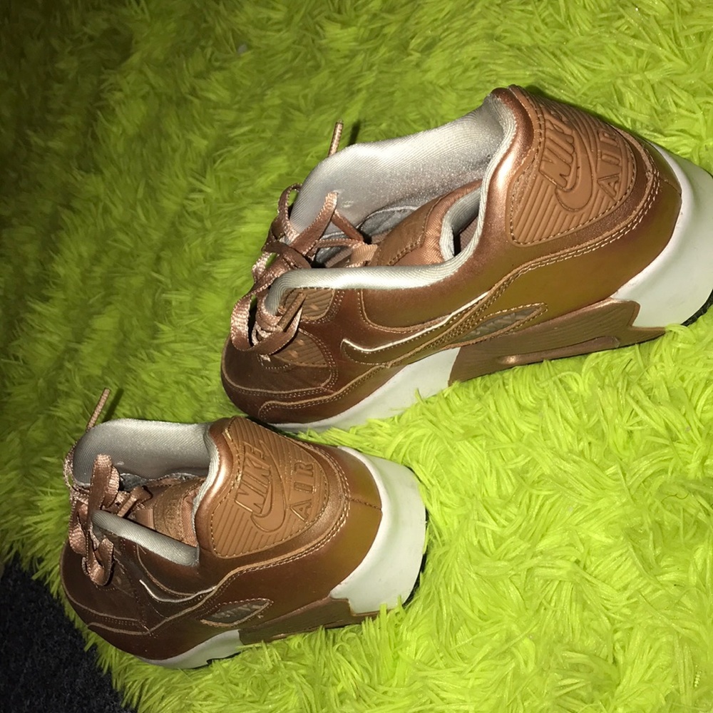 AirMax - Picture 2 of 3